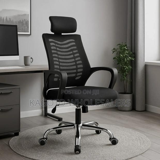 Office Chair With Headrest - main view
