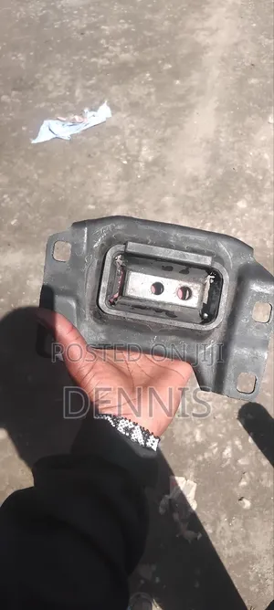 Ex Japan Gear Mount Mazda Premacy