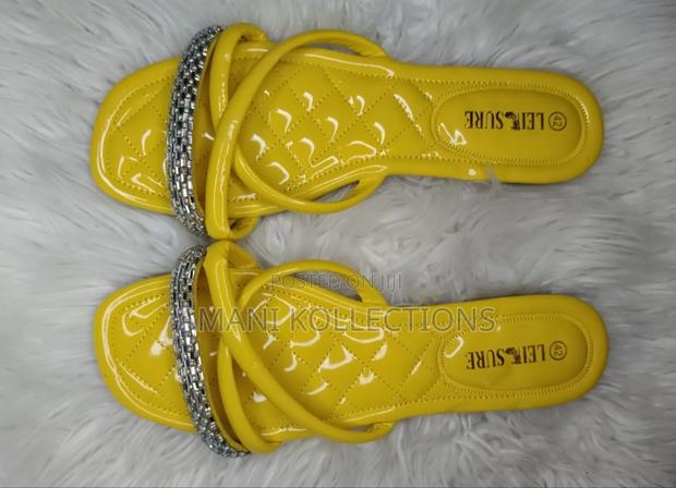 Ladies Comfortable Slip on Sandal - thumbnail 2