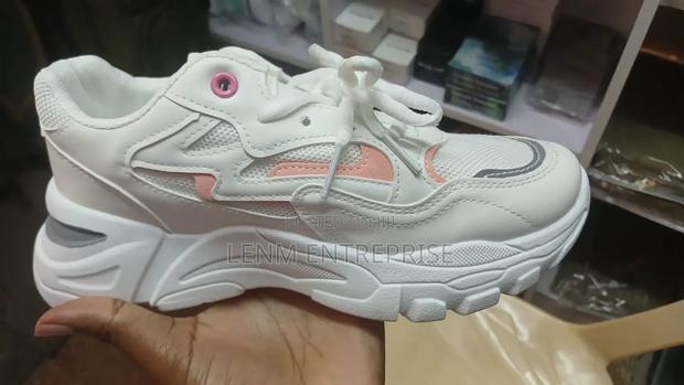 Ladies Sneakers - thumbnail 3
