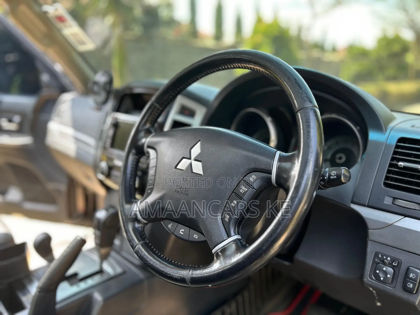 Mitsubishi Pajero V90 3.2 DI-D GL 2015 Black