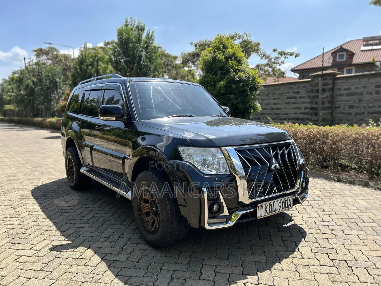 Mitsubishi Pajero V90 3.2 DI-D GL 2015 Black