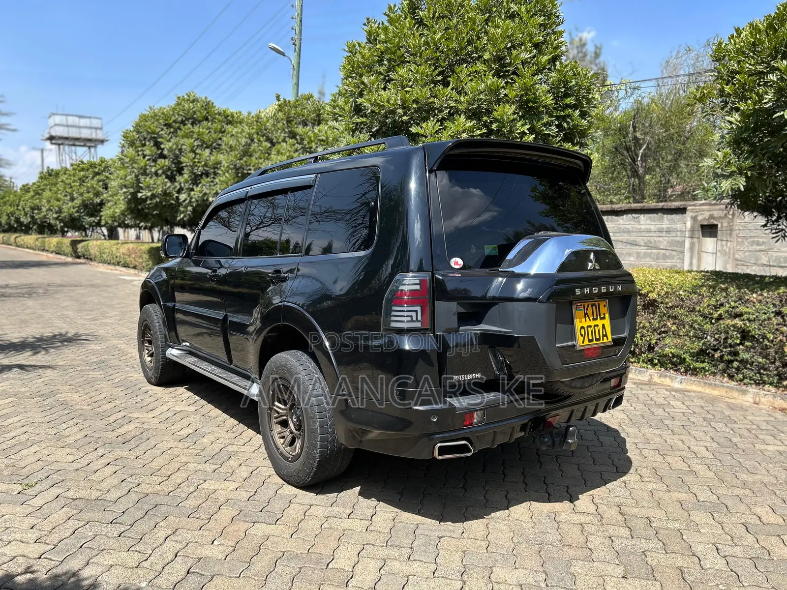 Mitsubishi Pajero V90 3.2 DI-D GL 2015 Black