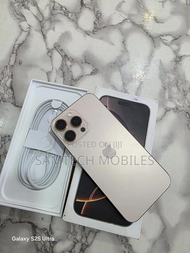 Apple iPhone 16 Pro Max 1 TB Gold - thumbnail 2