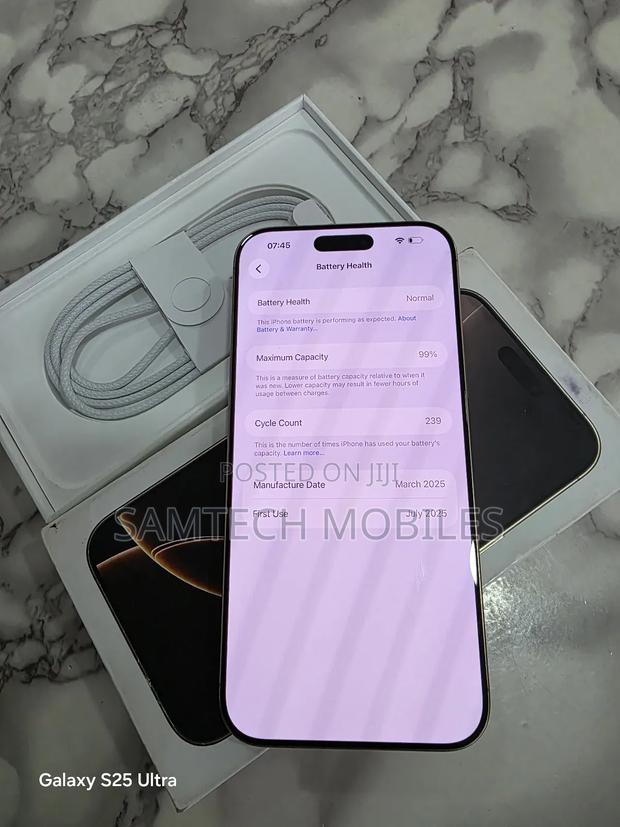 Apple iPhone 16 Pro Max 1 TB Gold - thumbnail 4