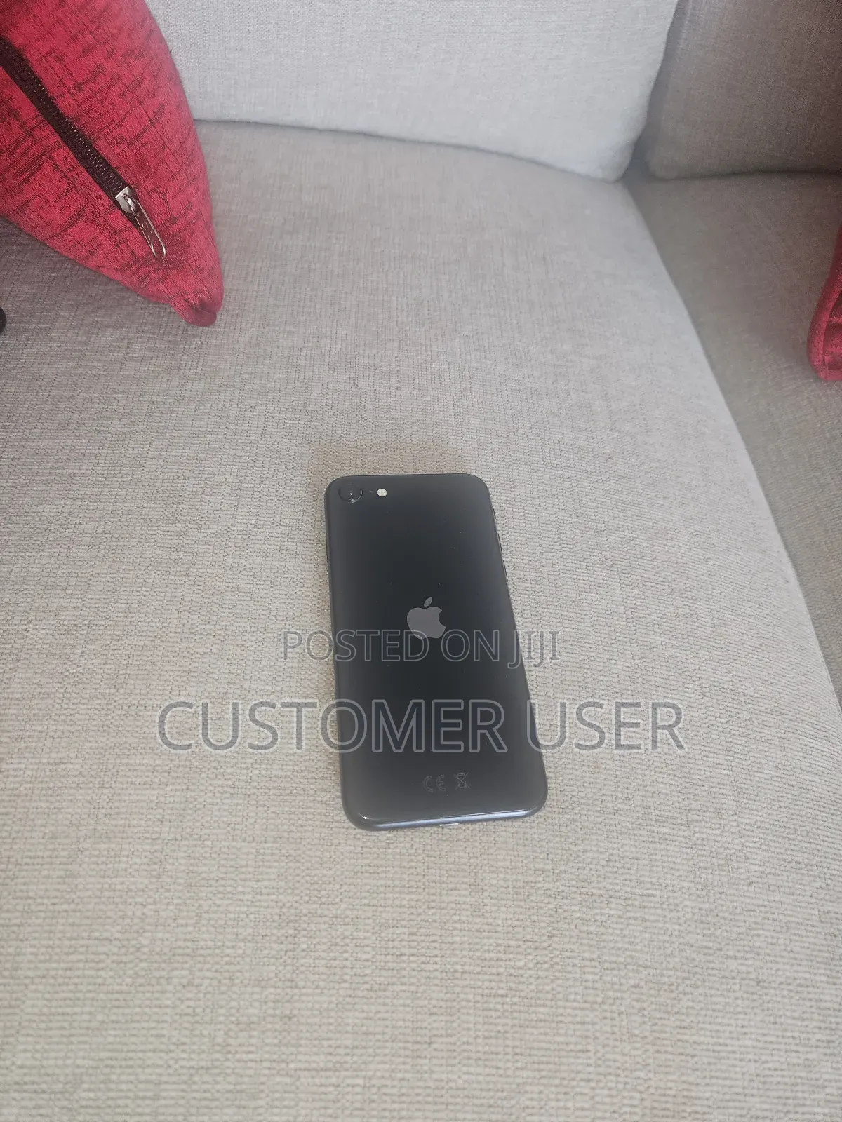 Apple iPhone SE (2020) 64 GB Black