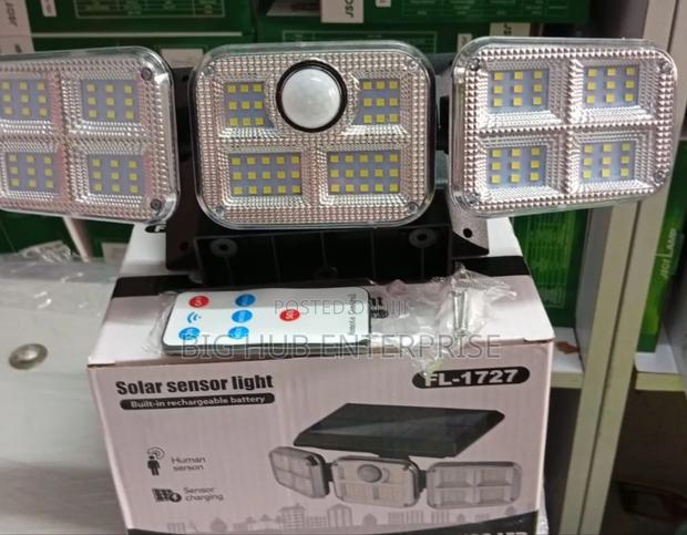 Led Solar Motion Sensor Streetlight With 3 Heads Adjustable Light - main view