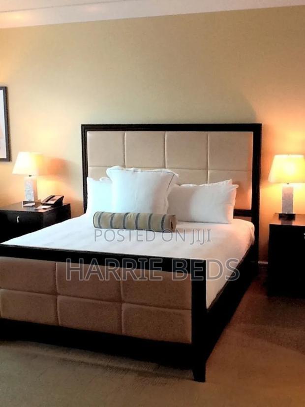 Modern Mocket Bed - main view