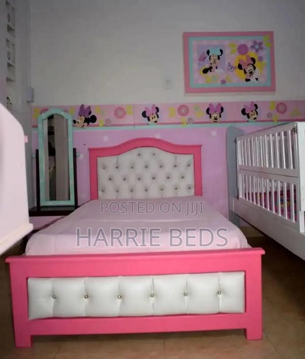 Pink White Mocket Bed - main view