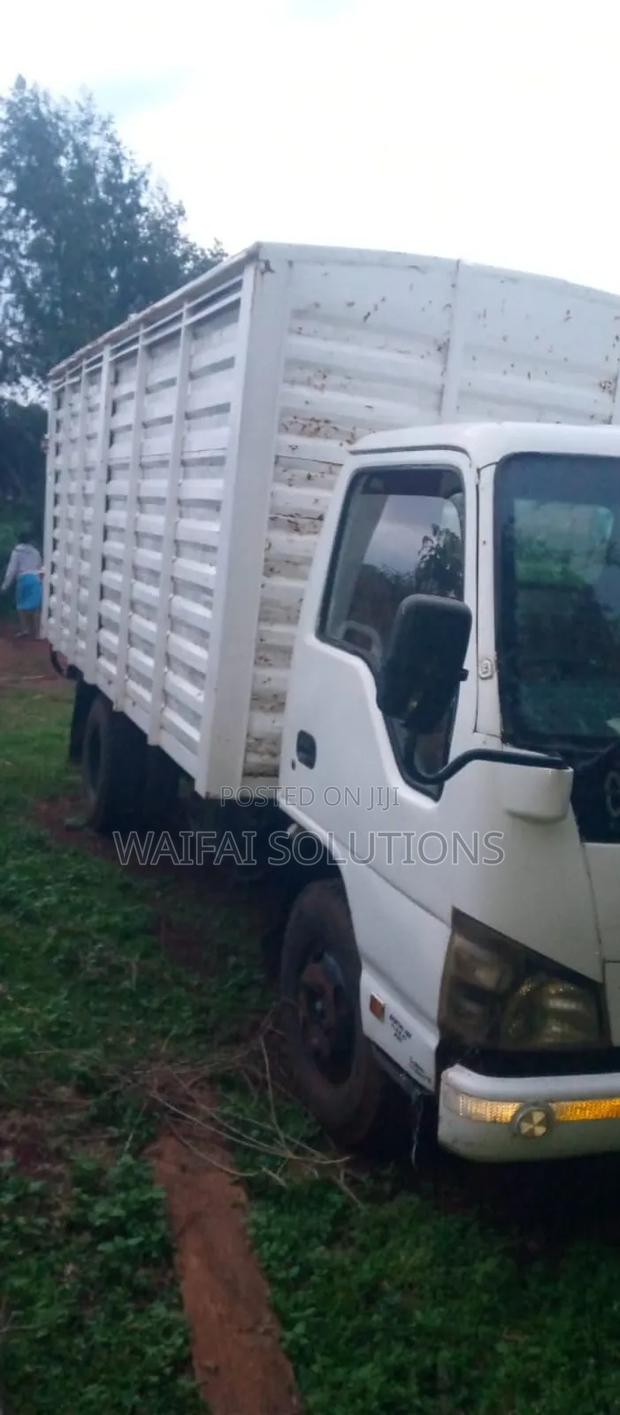 Isuzu NKR Coverbody KBH 2010 Model Local - main view