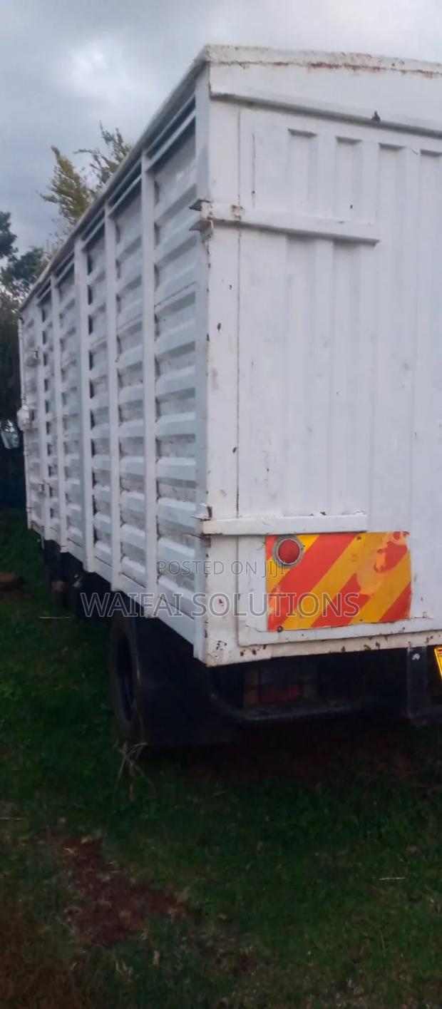 Isuzu NKR Coverbody KBH 2010 Model Local - thumbnail 3