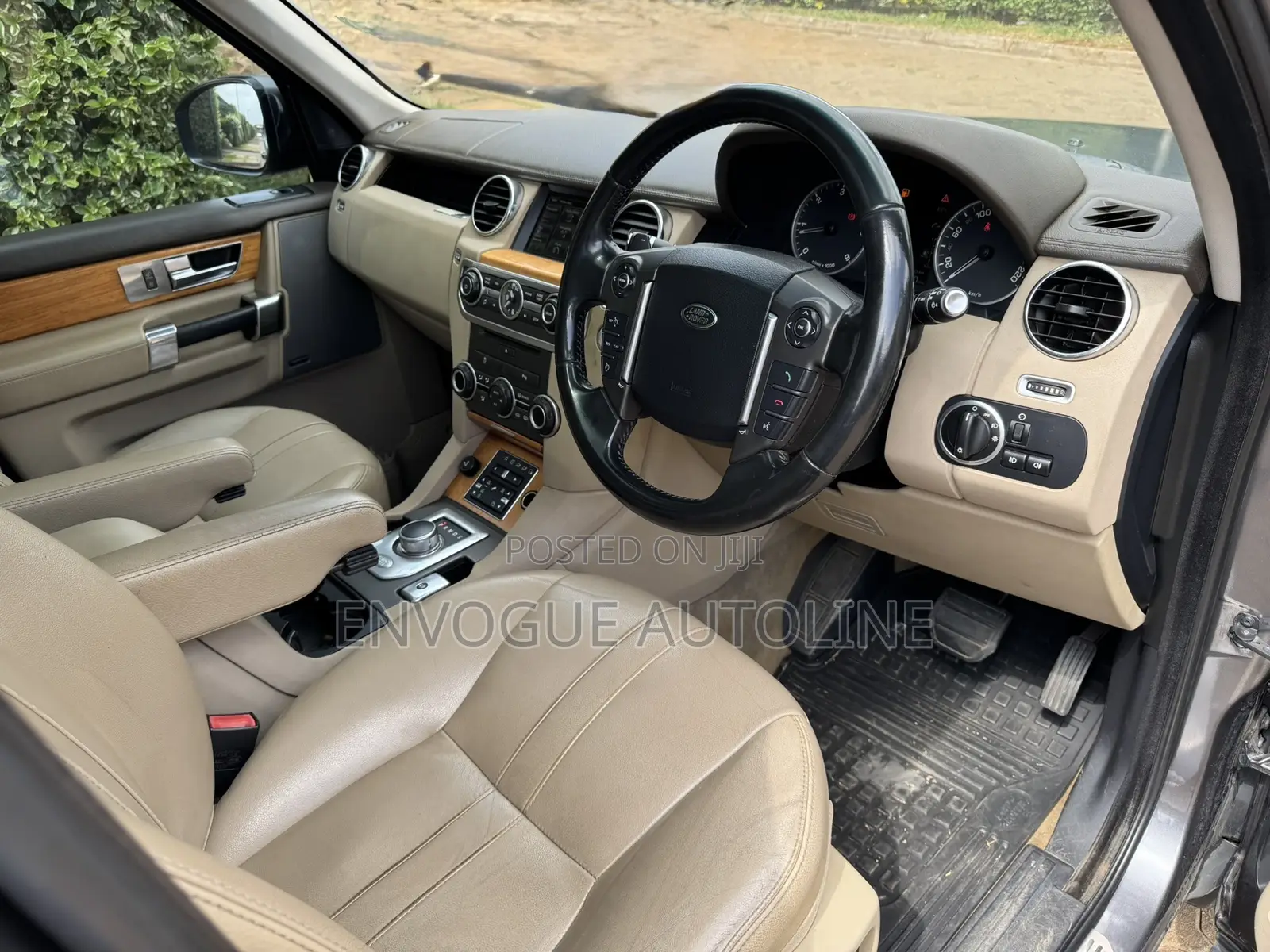 Land Rover Discovery 2014 Gray