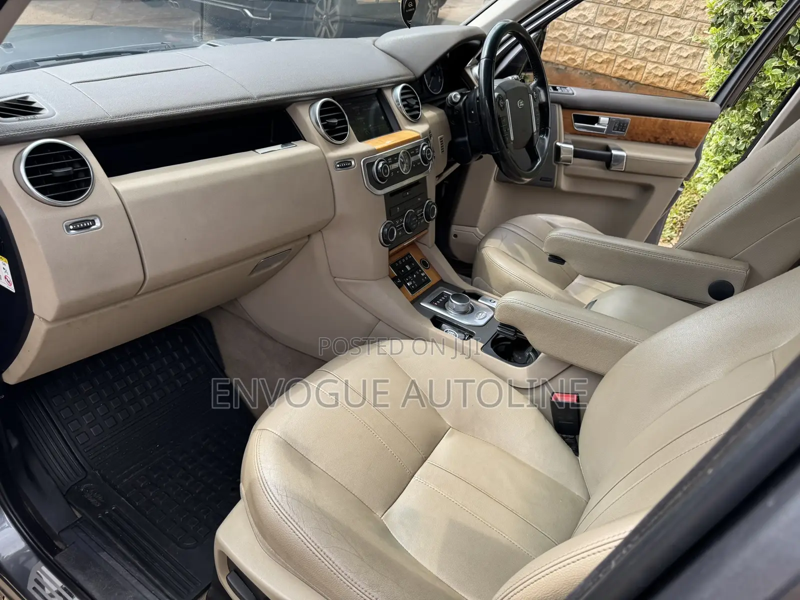 Land Rover Discovery 2014 Gray