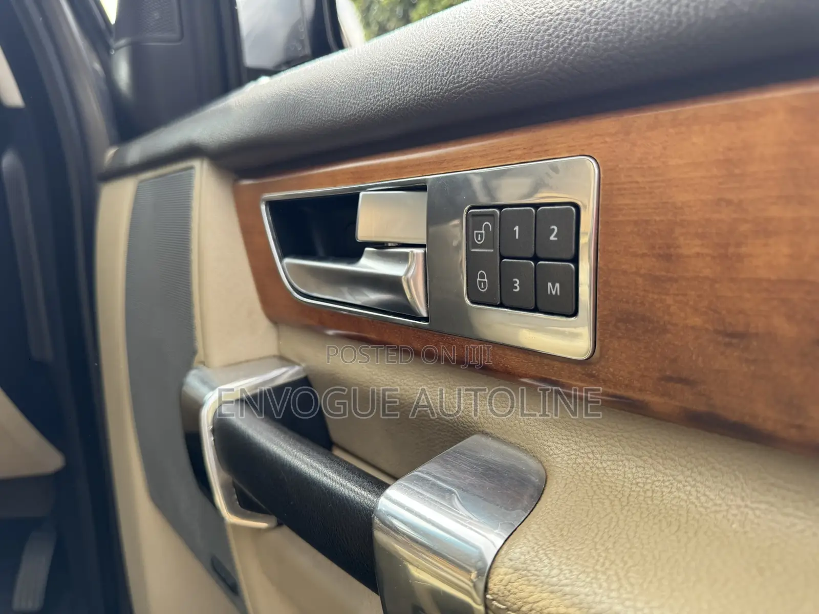 Land Rover Discovery 2014 Gray