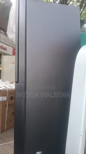 Samsung 627ltrs Side by Side Refrigerator Rs80f65g3fut