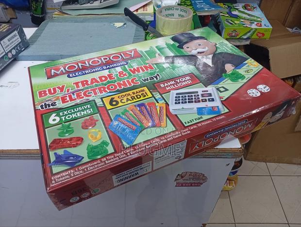 Monopoly Electronic Banking Board Game - thumbnail 3