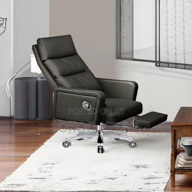 Office Chair ; Director's Executive Chair With Footrest - thumbnail 2