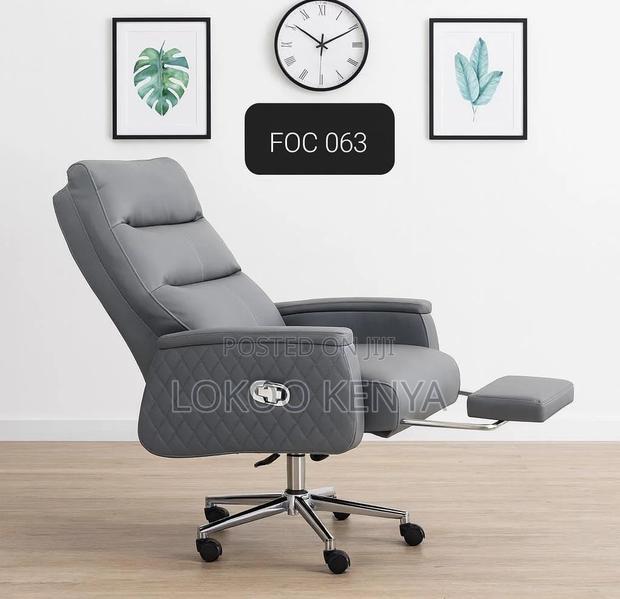 Office Chair ; Director's Executive Chair With Footrest - thumbnail 5