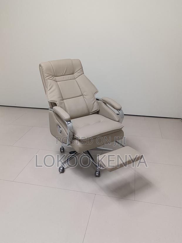 Office Chair ; Director's Executive Chair With Footrest - thumbnail 17
