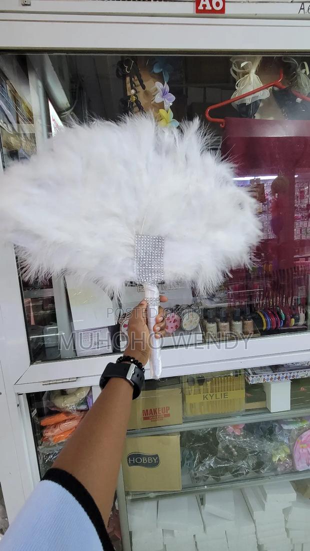 White One - Sided Feather Fan - thumbnail 4