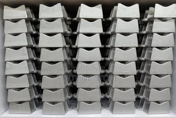 Universal Fibre Pole Brackets - main view