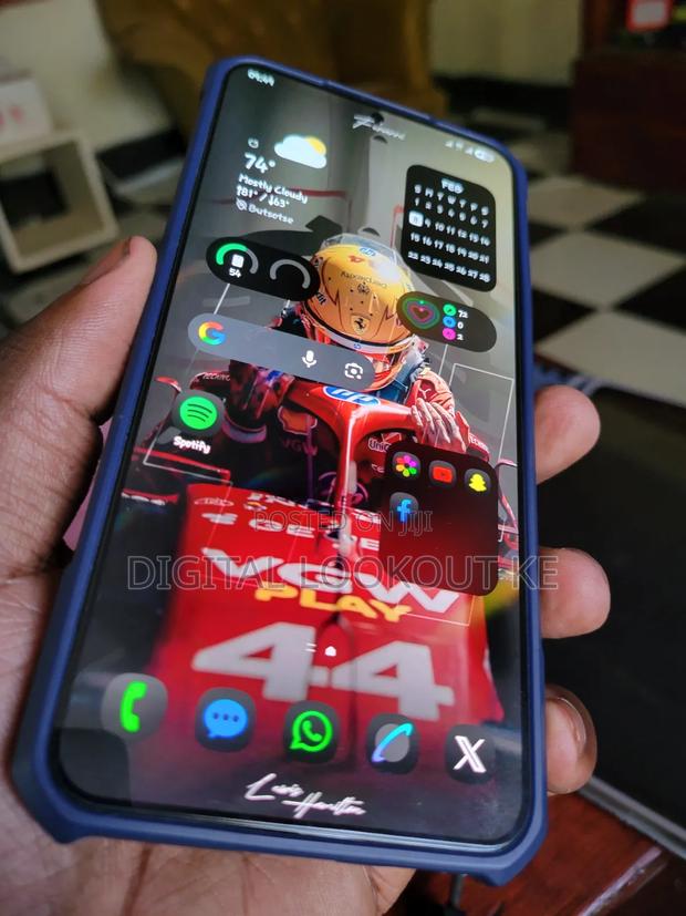 Samsung Galaxy S22+ 5G 128 GB Black - thumbnail 7