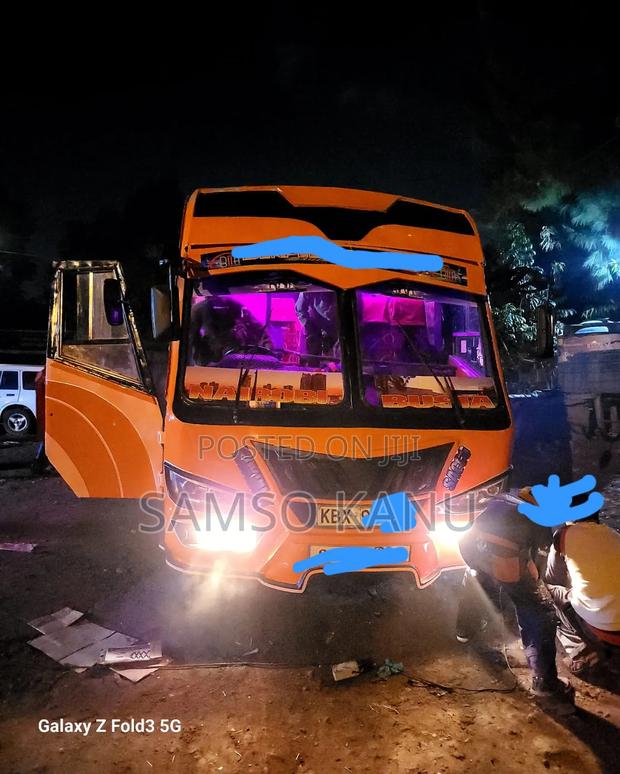 Hino Bus-51seaters Bus With Ud Engine Gear. - thumbnail 3