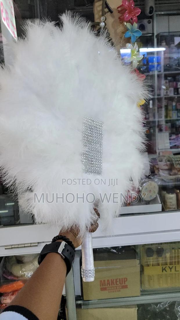 White Feather Fan - main view