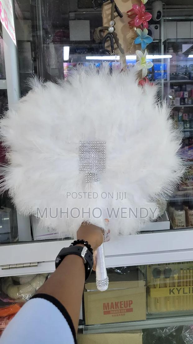 White Feather Fan - thumbnail 2