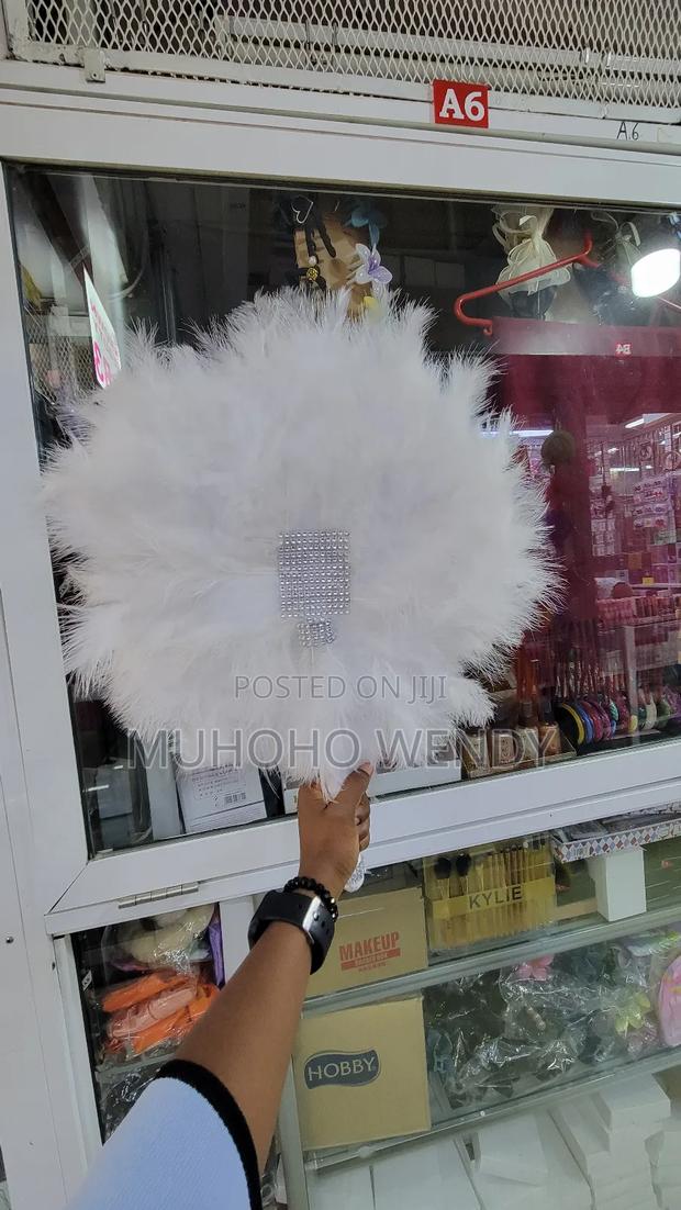 White Feather Fan - thumbnail 5