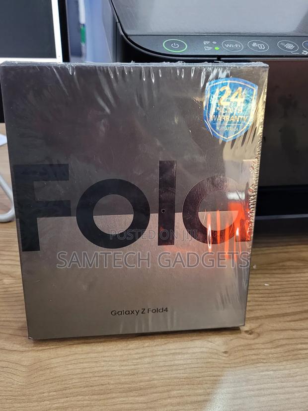 New Samsung Galaxy Z Fold4 256 GB Blue - thumbnail 3