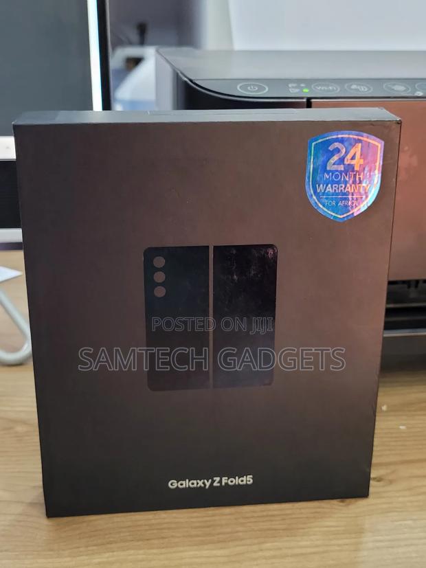 New Samsung Galaxy Z Fold 5 512 GB Black - thumbnail 3