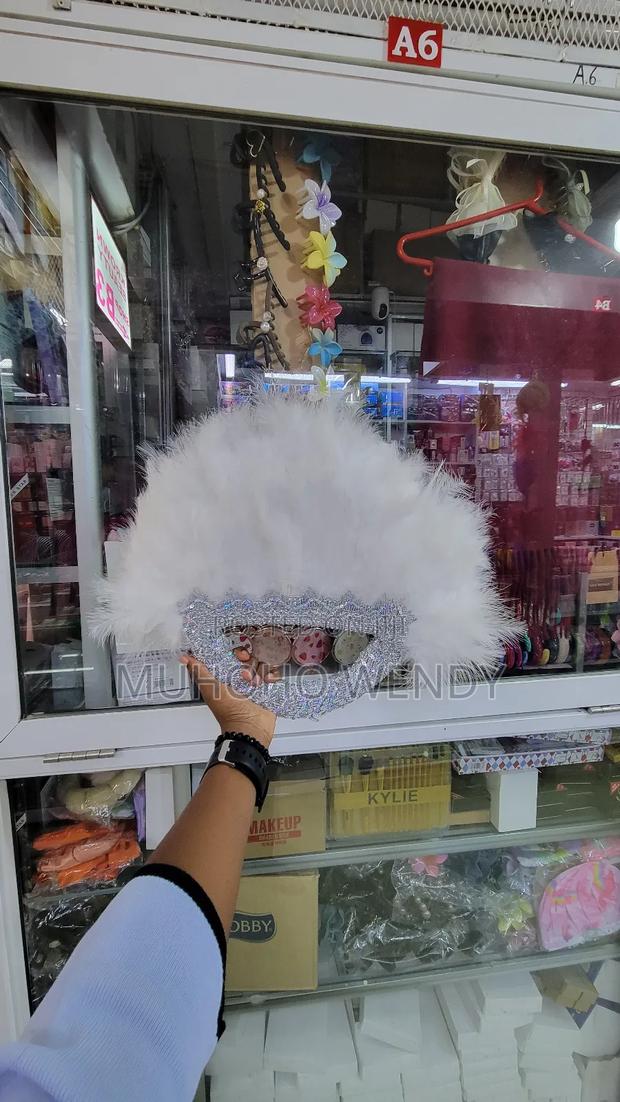 White Feather Fan - thumbnail 2