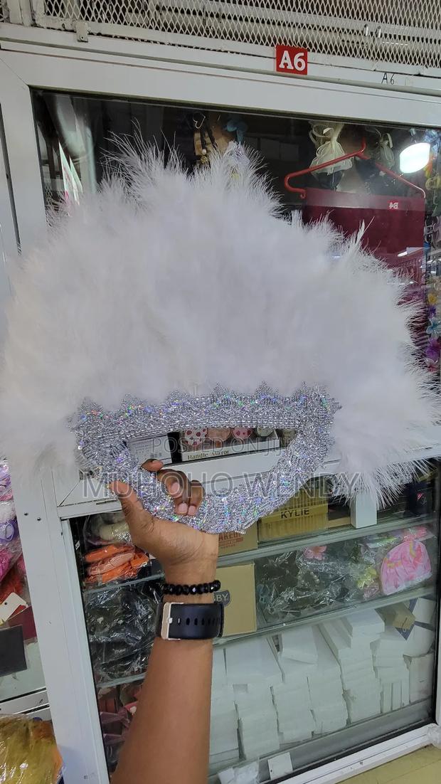 White Feather Fan - thumbnail 4