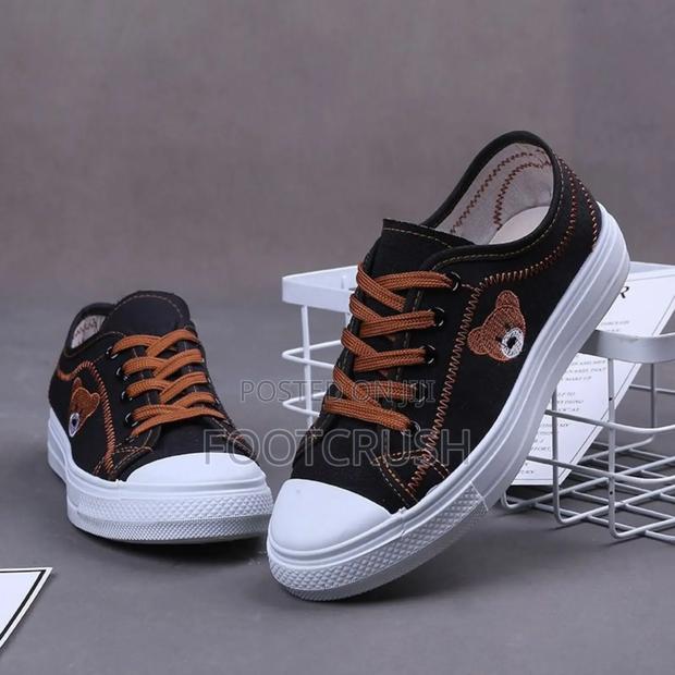 Ladies Sneakers - thumbnail 3