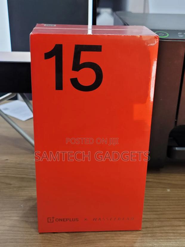 New OnePlus 15 512 GB Black - main view