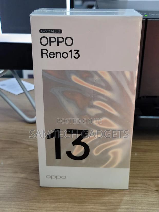 New Oppo Reno13 512 GB Blue - main view