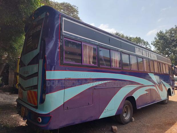 Isuzu Executive Bus 2010 Blue - thumbnail 2
