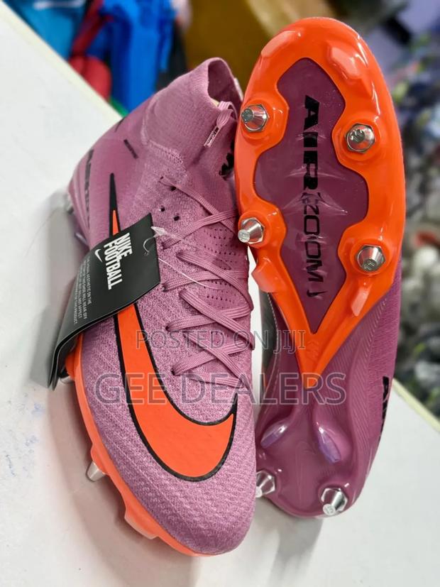 Metallic Studs Football Boots,Nike Soccer Boots - main view