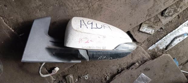 Side Mirror Aqua 2014 Left - thumbnail 3