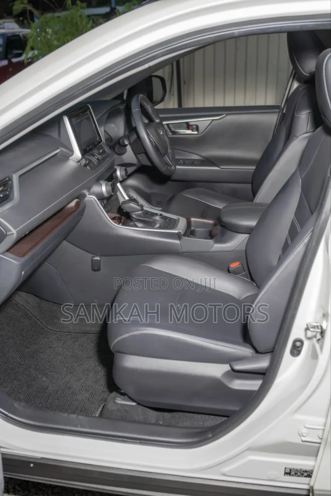 Toyota RAV4 2020 White