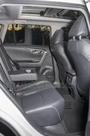 Toyota RAV4 2020 White