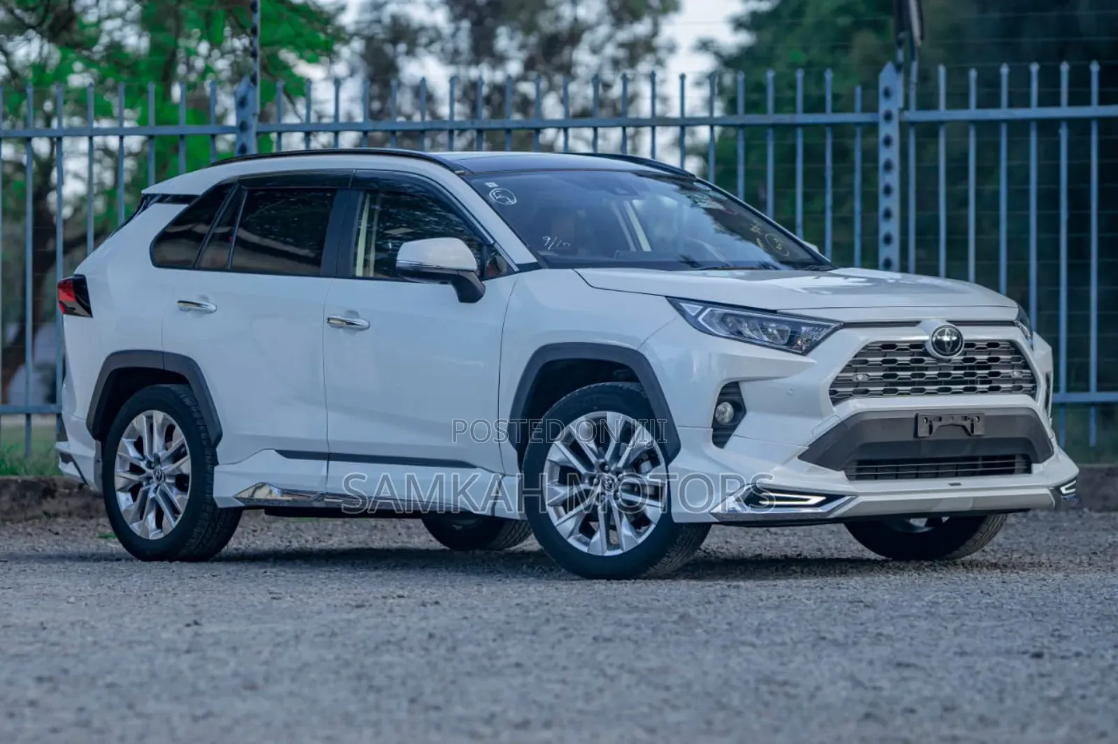 Toyota RAV4 2020 White