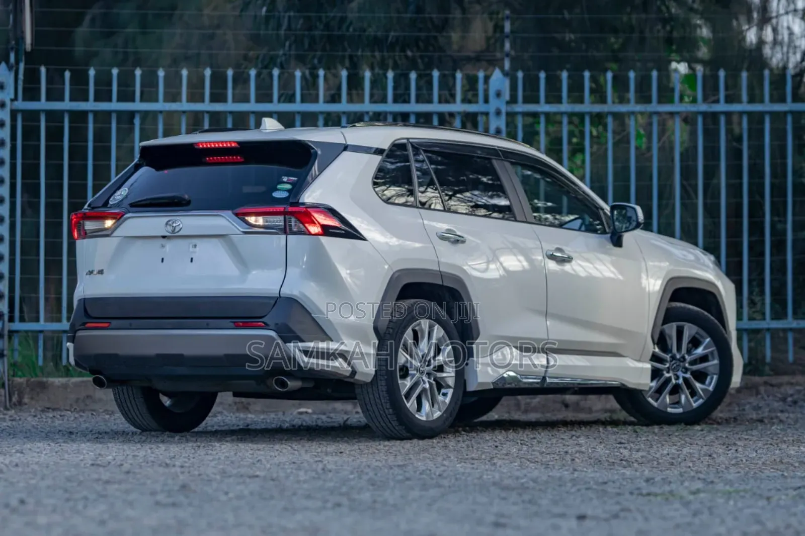 Toyota RAV4 2020 White
