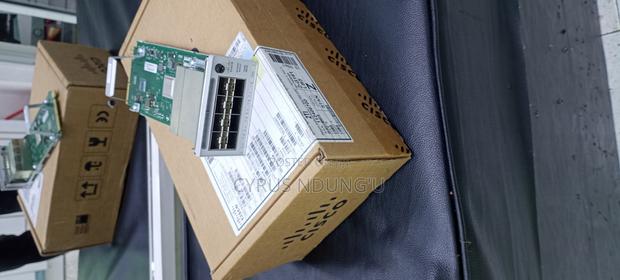 Cisco C9300-Nm-8x - thumbnail 3