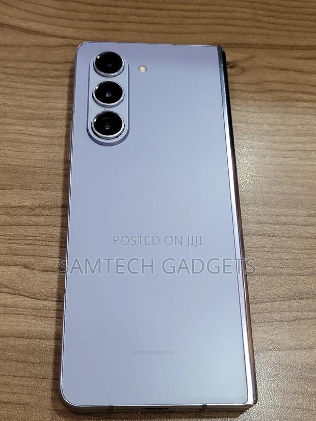 Samsung Galaxy Z Fold 5 256 GB Blue - main view