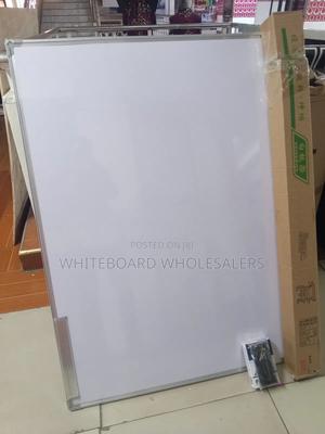 Imported White Board 4ft X3ft Magnetic+ Portable Stand + 4markers - thumbnail 2