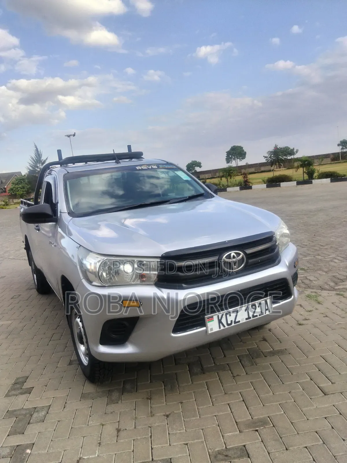 Toyota Hilux 2.4 Diesel 2020 Silver