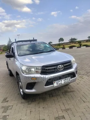 Toyota Hilux 2.4 Diesel 2020 Silver