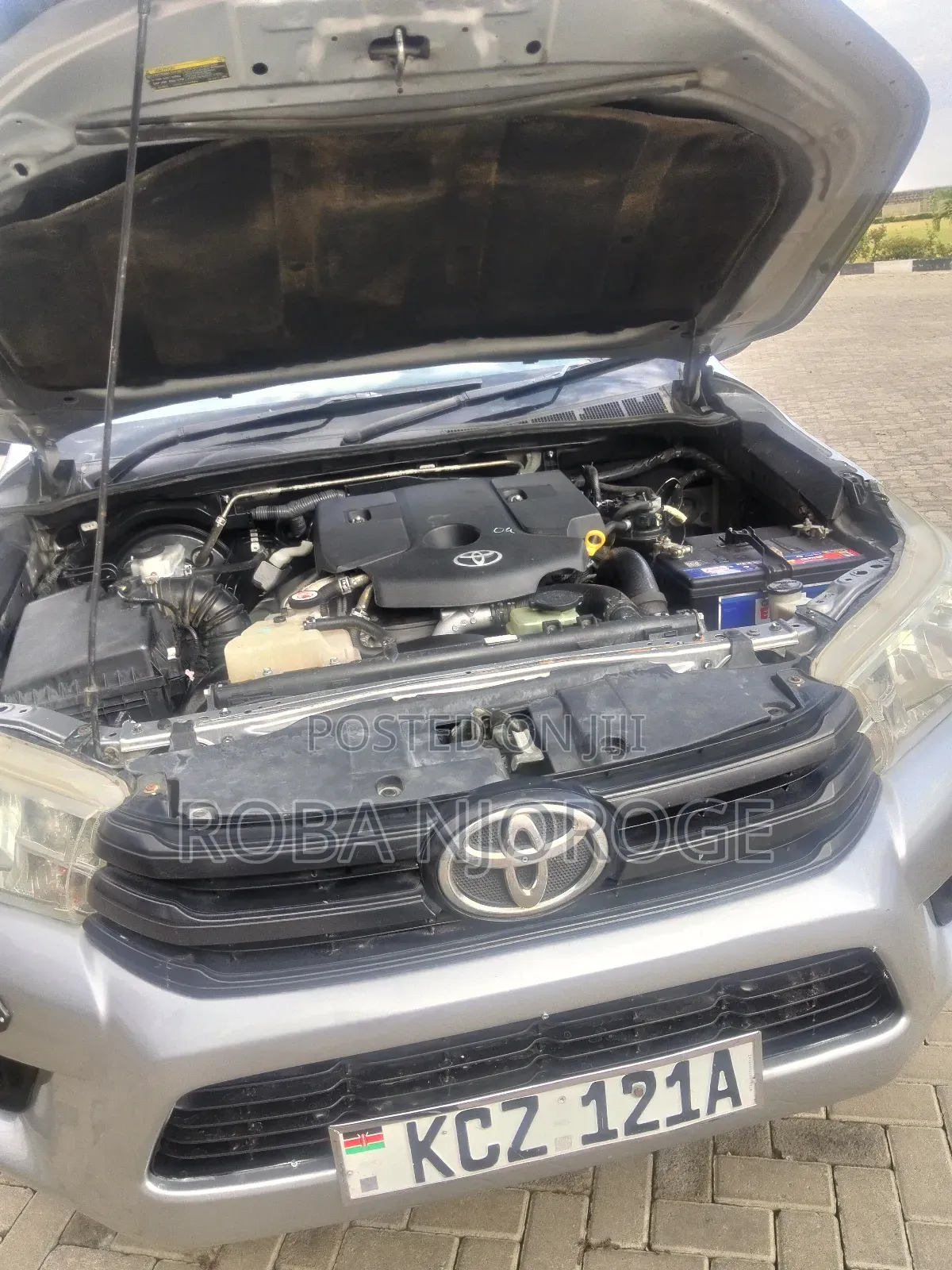 Toyota Hilux 2.4 Diesel 2020 Silver